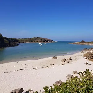 Hébergement de vacances Celest', Cléder